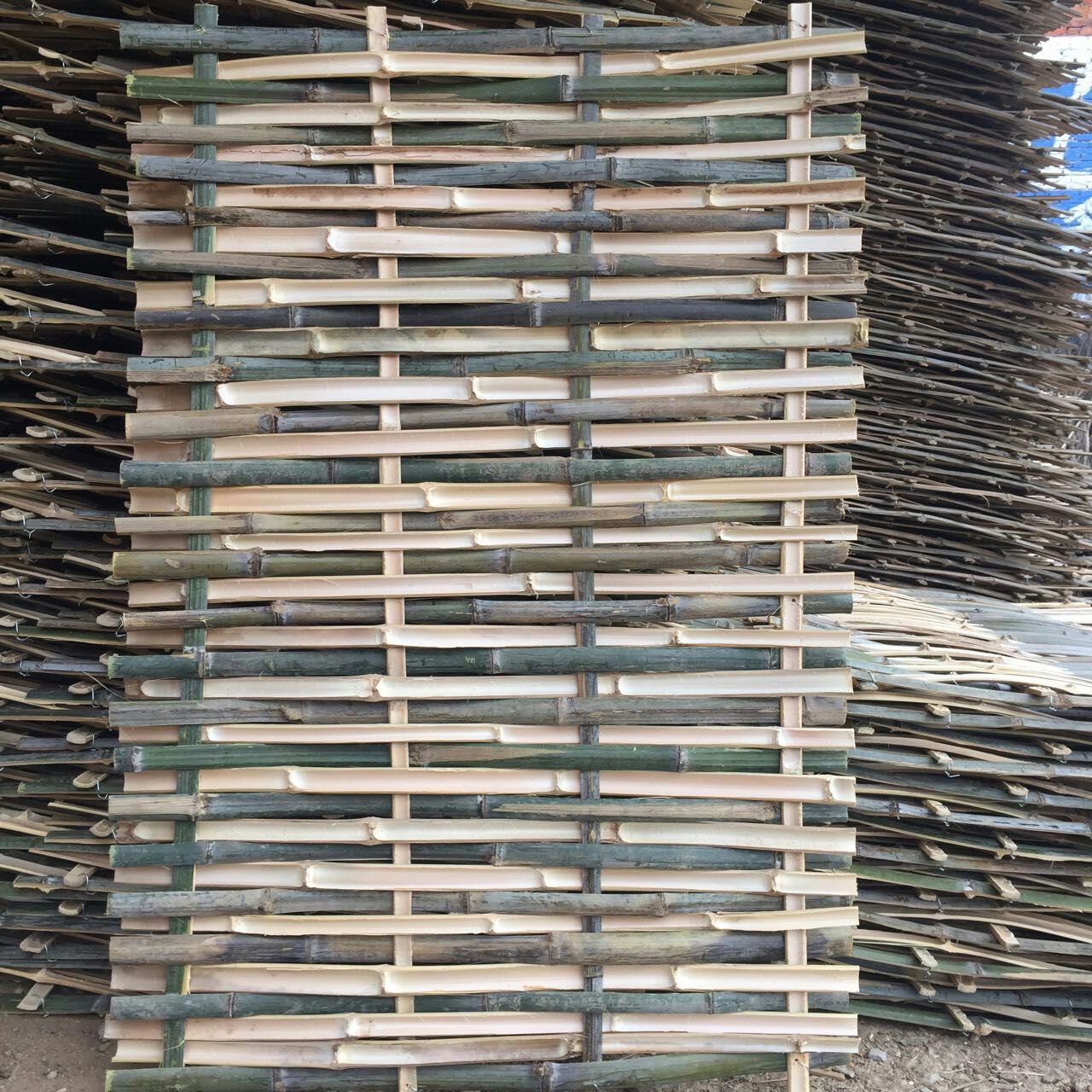 毛竹建筑脚手架用竹片与竹跳板在建筑工程劳务中的应用
